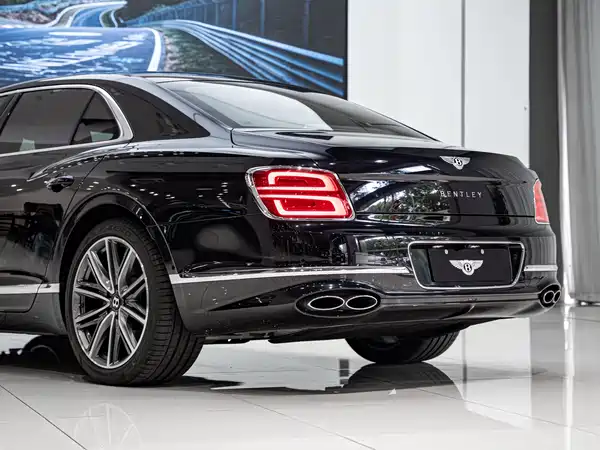 Bentley Flying Spur 2023