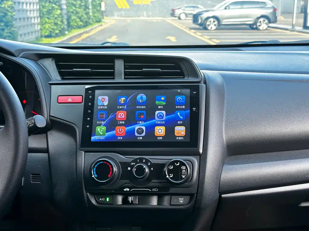 Honda Fit 2016 — фото 17