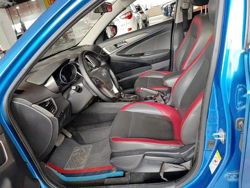 Changan Eado XT 2016 — фото 15