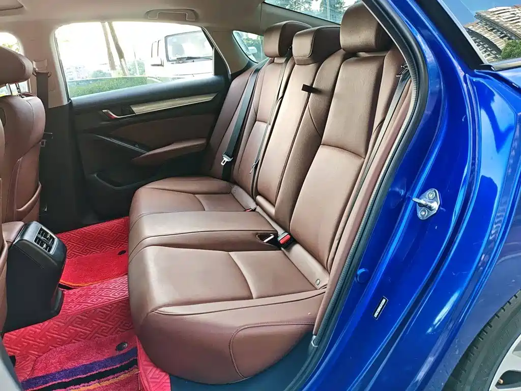 Honda Accord 2020 — фото 15