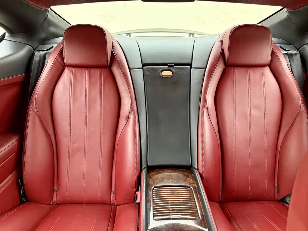Bentley Continental 2012 — фото 18