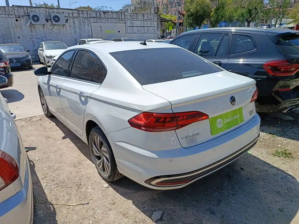 Volkswagen Bora 2023