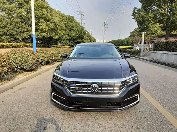Volkswagen Passat Plug-In Hybrid 2022