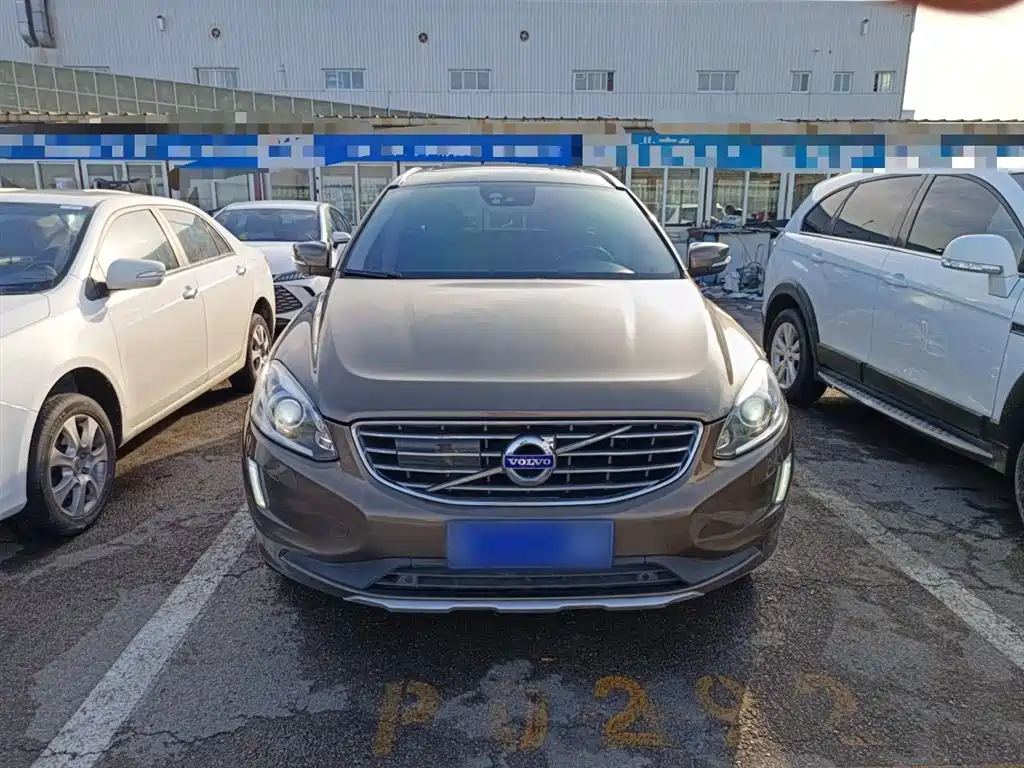Volvo XC60 2016 — фото 19