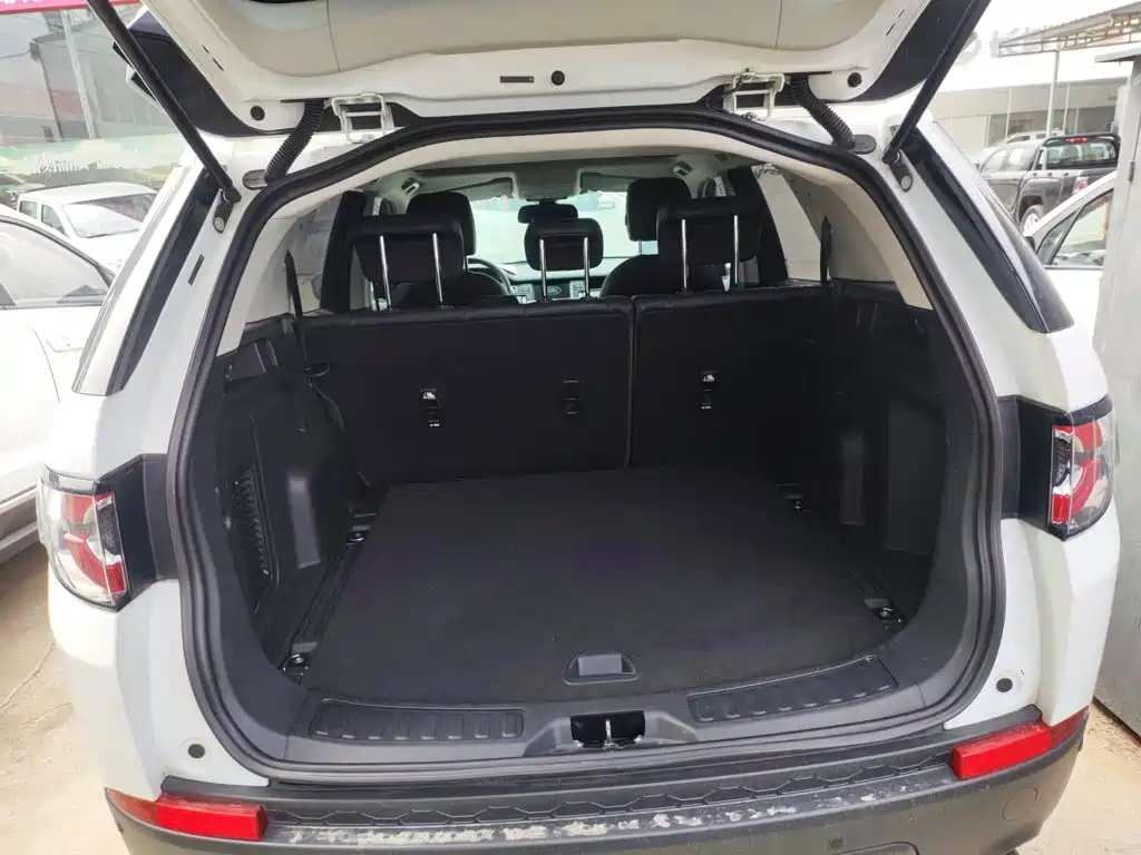 Land Rover Discovery Sport 2017 — фото 15