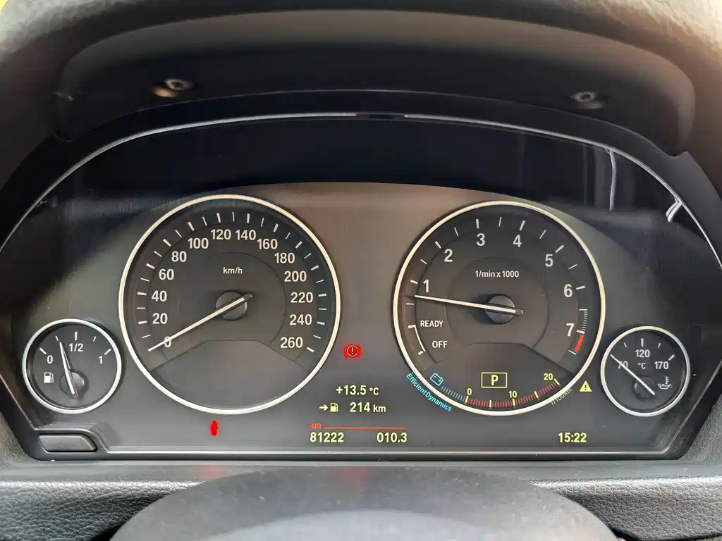 BMW 3 Series 2018 — фото 17