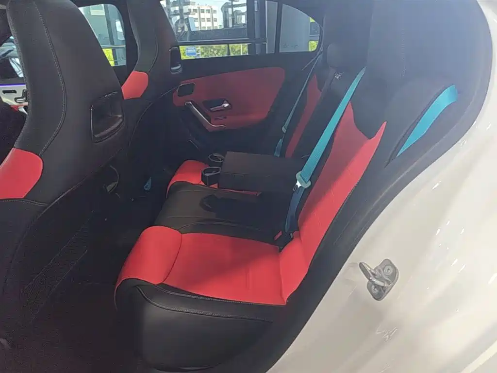 Mercedes-Benz A-Class AMG 2024 — фото 24