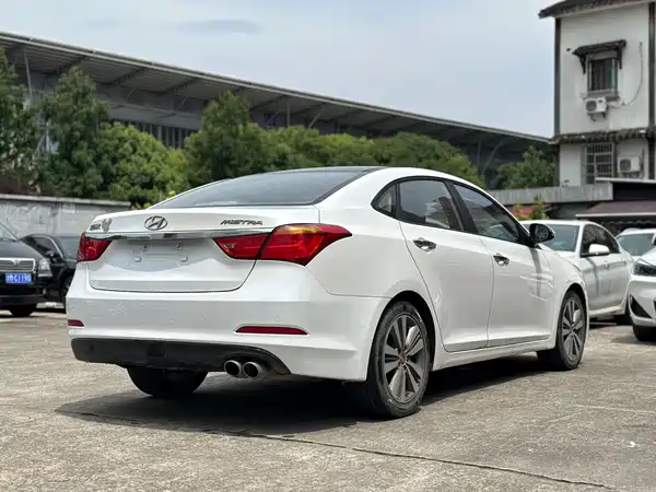 Hyundai Mistra 2013