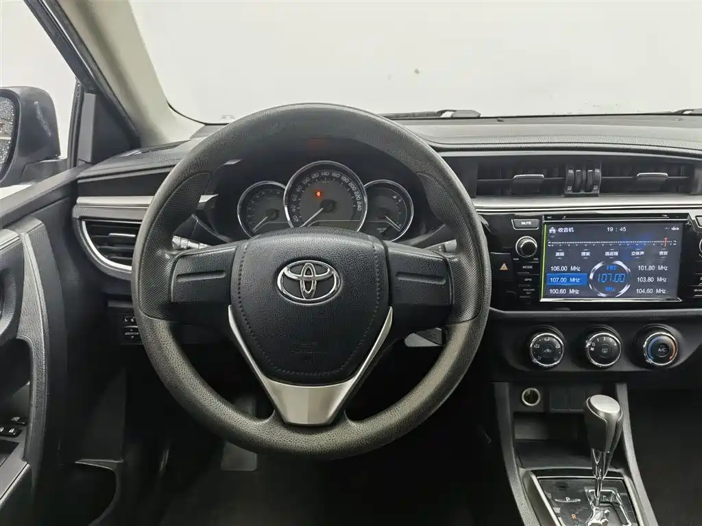 Toyota Levin 2015 — фото 11