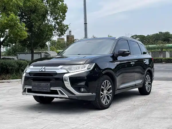 Mitsubishi Outlander 2018