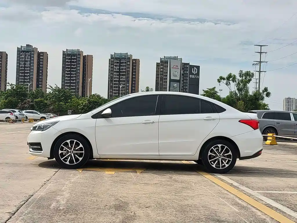 Chery Arrizo 5 2021