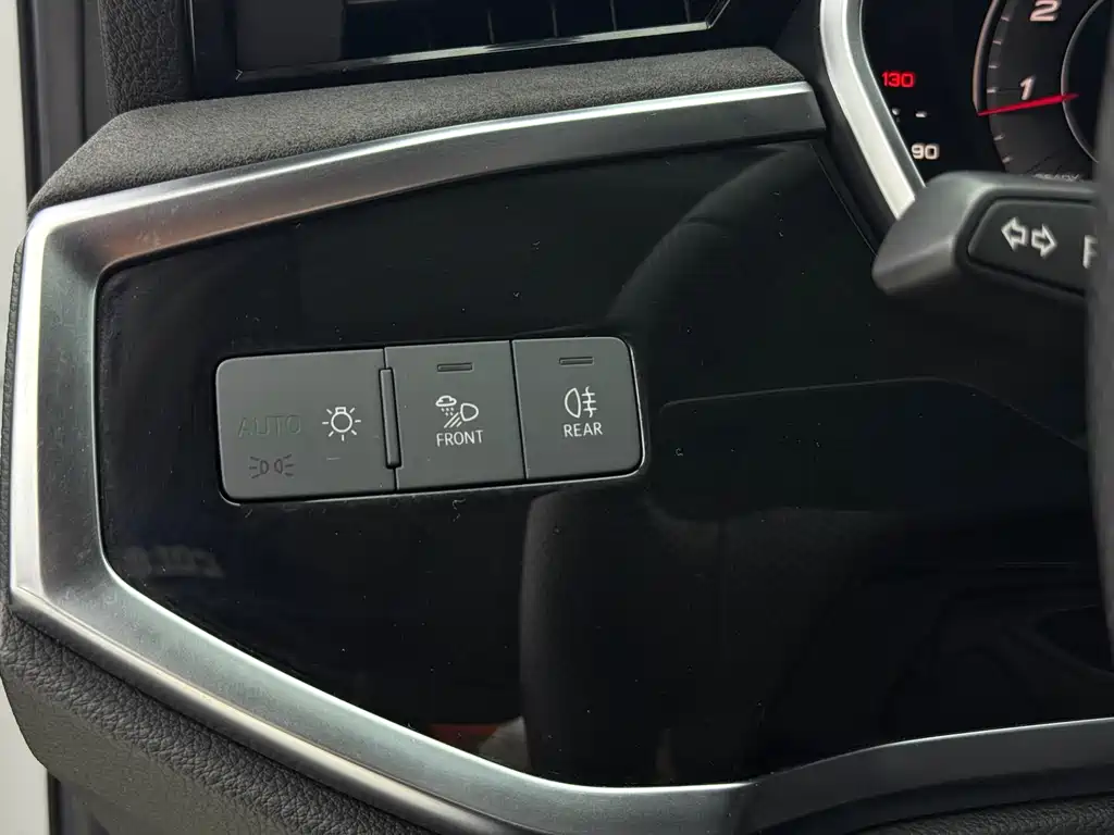 Audi Q3 Sportback 2021 — фото 17