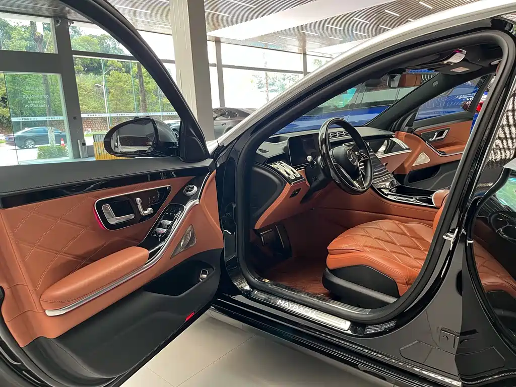 Mercedes-Benz Maybach S-Class 2023