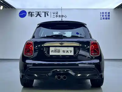 MINI MINI 2023