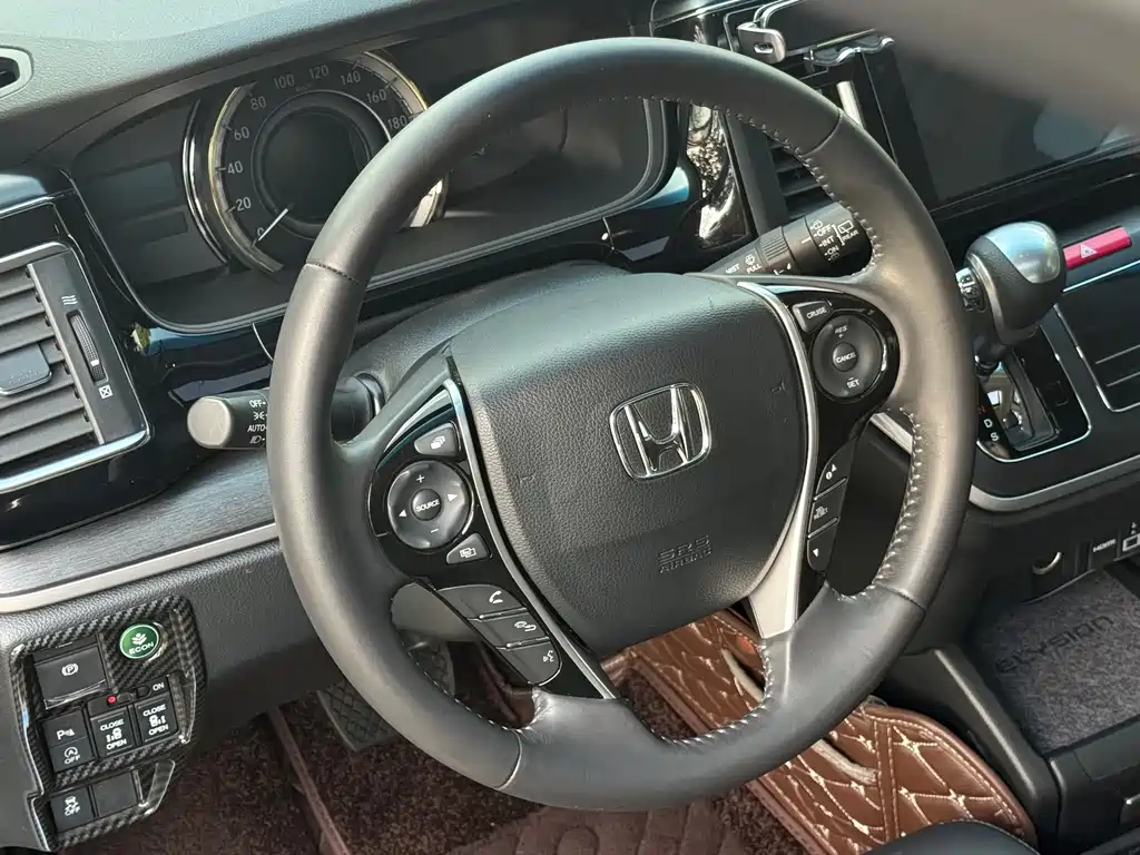 Honda Elysion 2018 — фото 11