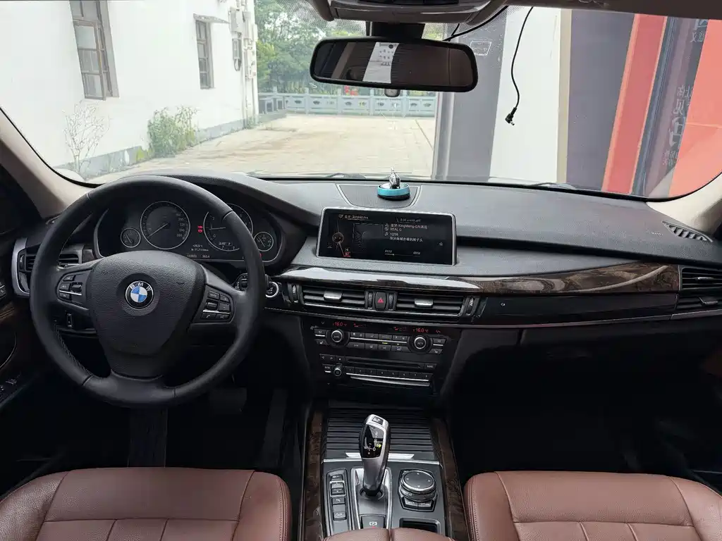 BMW X5 2015 — фото 9