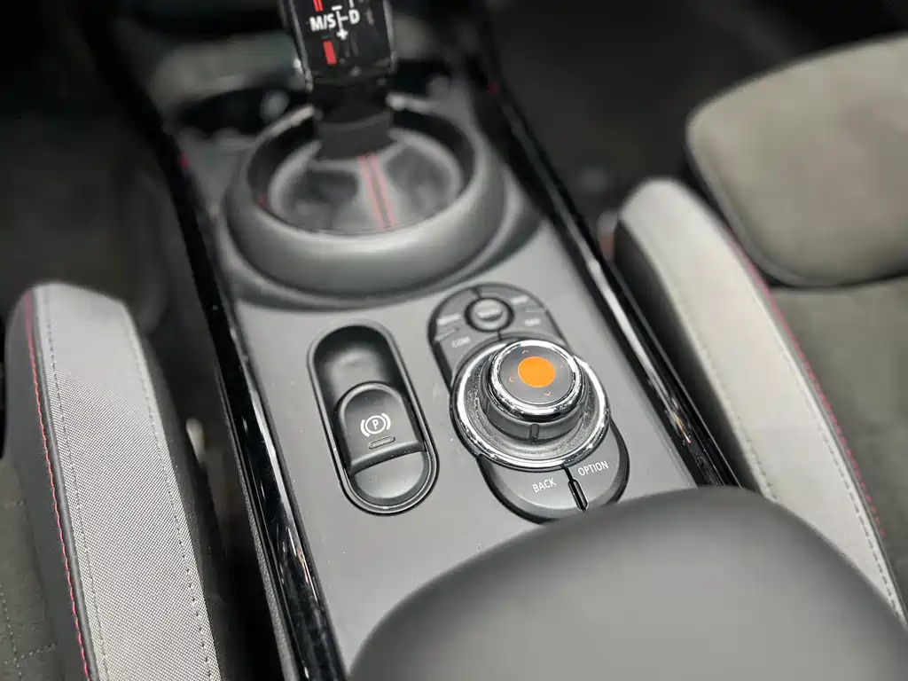 MINI JCW CLUBMAN 2021 — фото 15