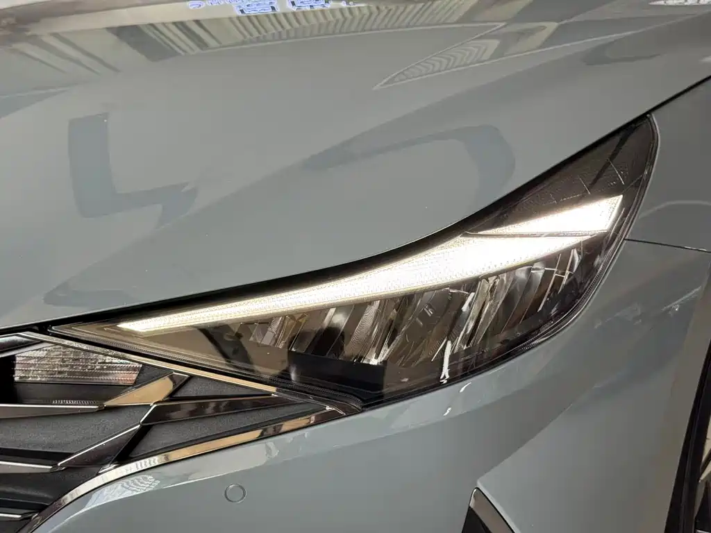Hyundai Elantra 2022