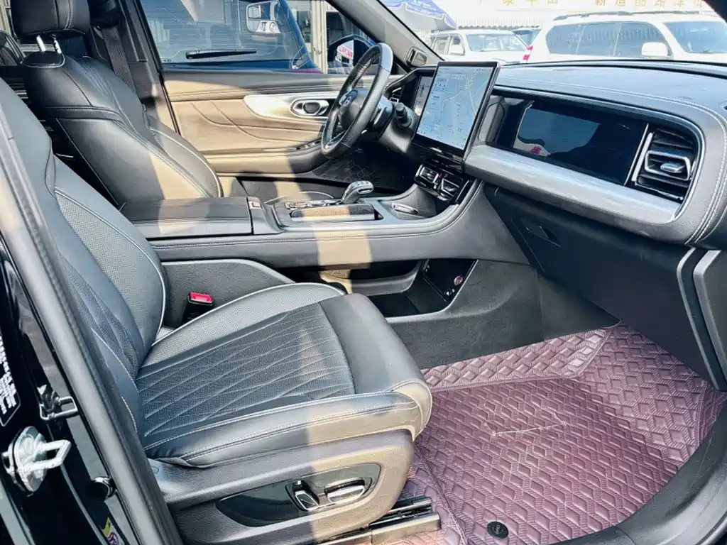 GAC Trumpchi GS8 2023 — фото 18