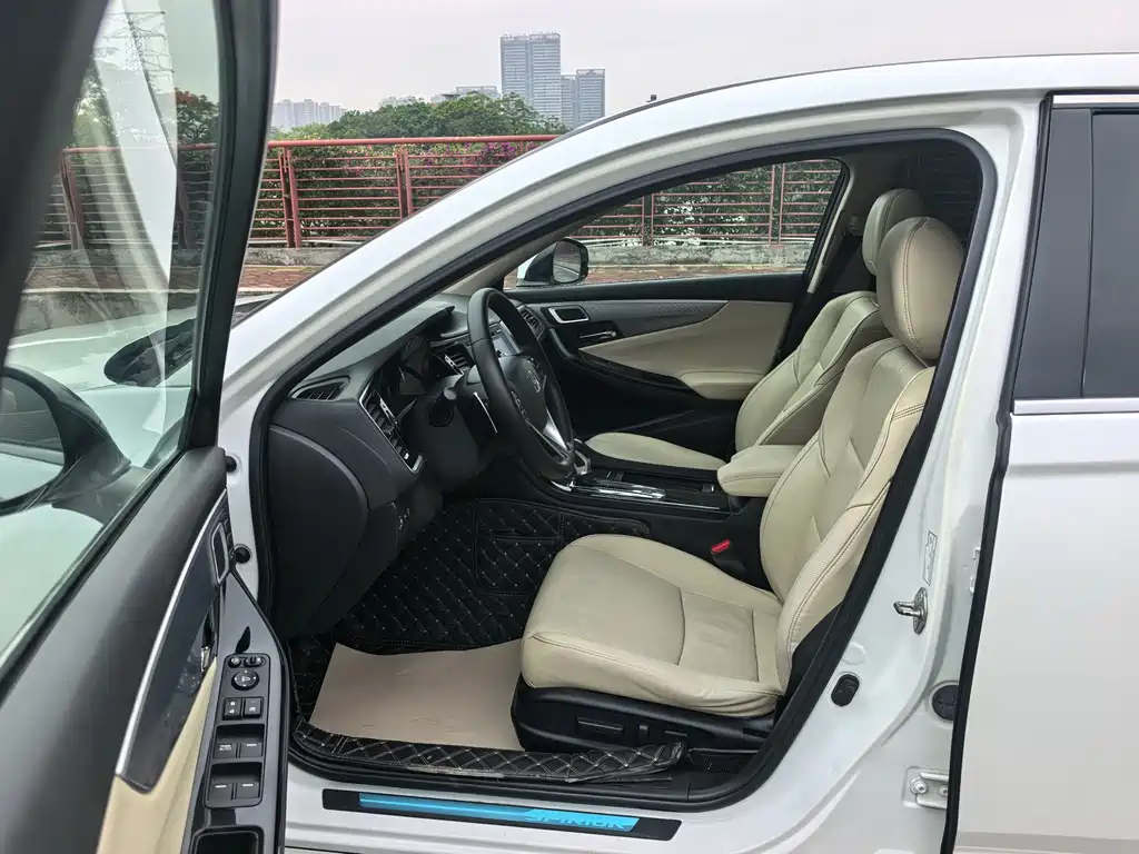 Honda Spirior 2015 — фото 4