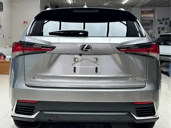 Lexus NX 2020
