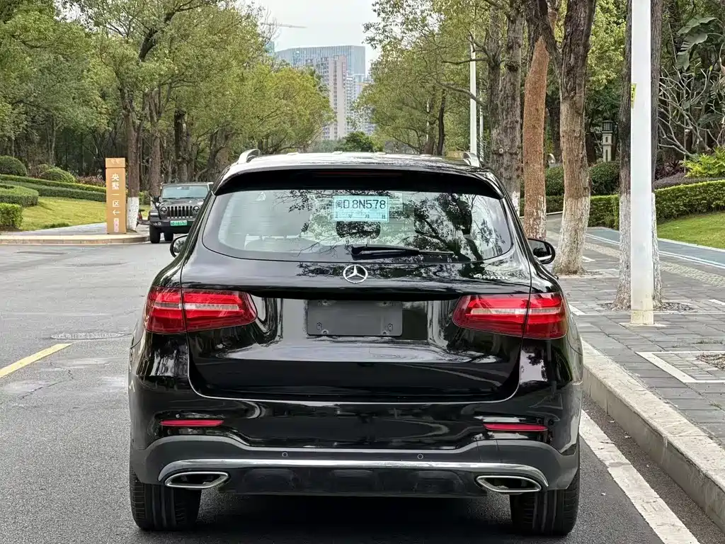 Mercedes-Benz GLC 2017 — фото 9