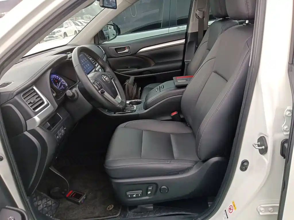 Toyota Highlander 2019 — фото 11