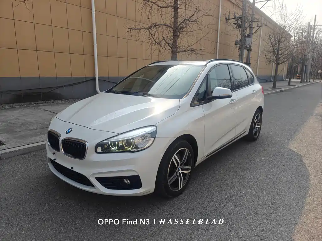 BMW 2 Series Active Tourer 2015 — фото 1