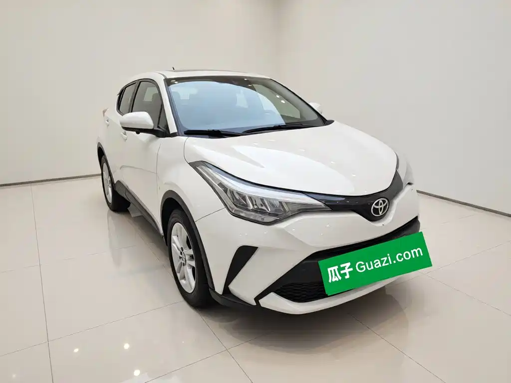 Toyota C-HR 2023 — фото 22