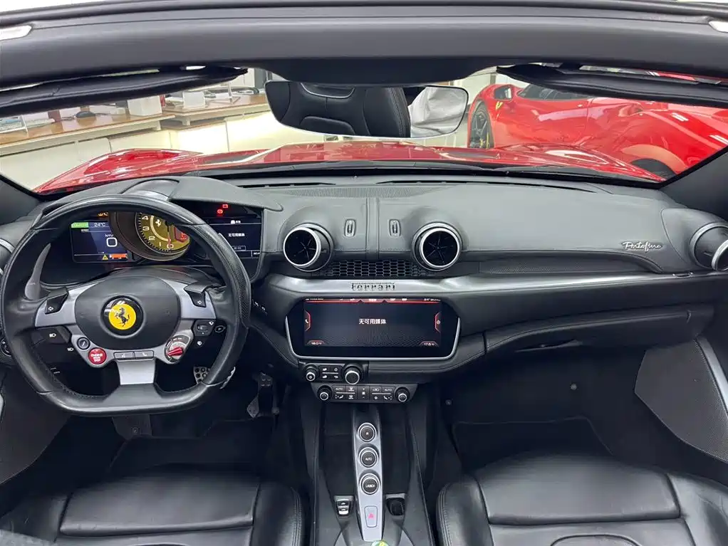 Ferrari Portofino 2019 — фото 14