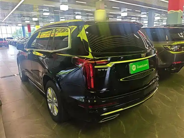Cadillac XT6 2021