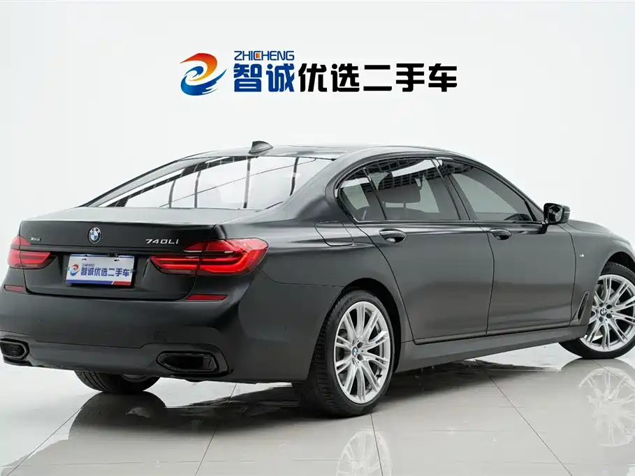 BMW 7 Series 2019 — фото 32