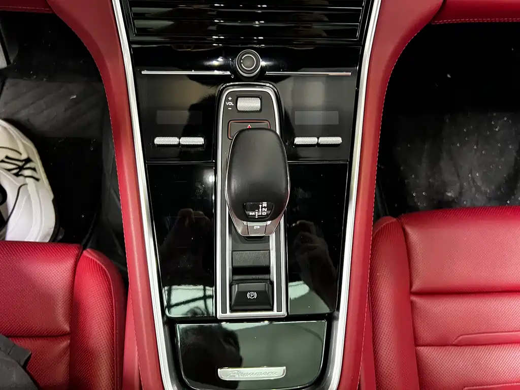 Porsche Panamera 2023 — фото 14