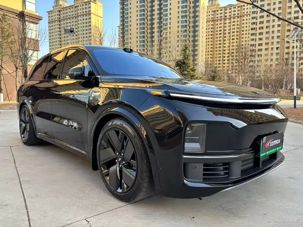 Li Auto Li L8 2025