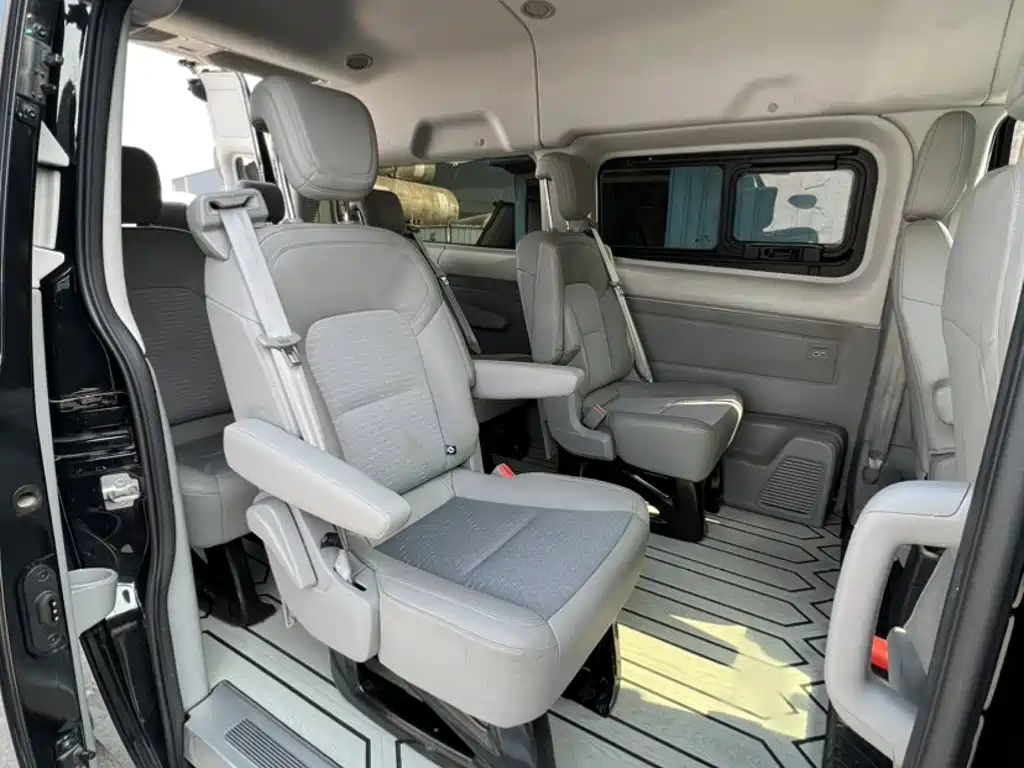 Ford Transit 2024 — фото 15