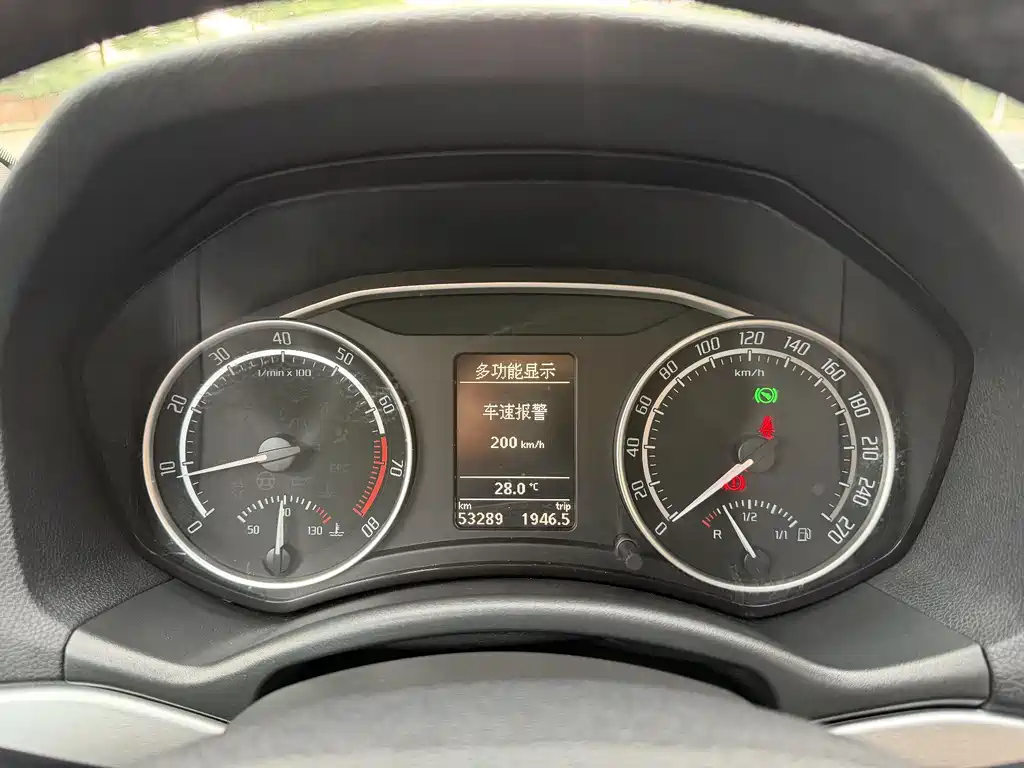 Skoda Octavia 2013 — фото 24
