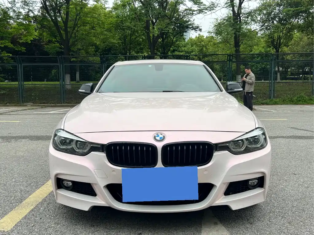 BMW 3 Series 2018 — фото 2