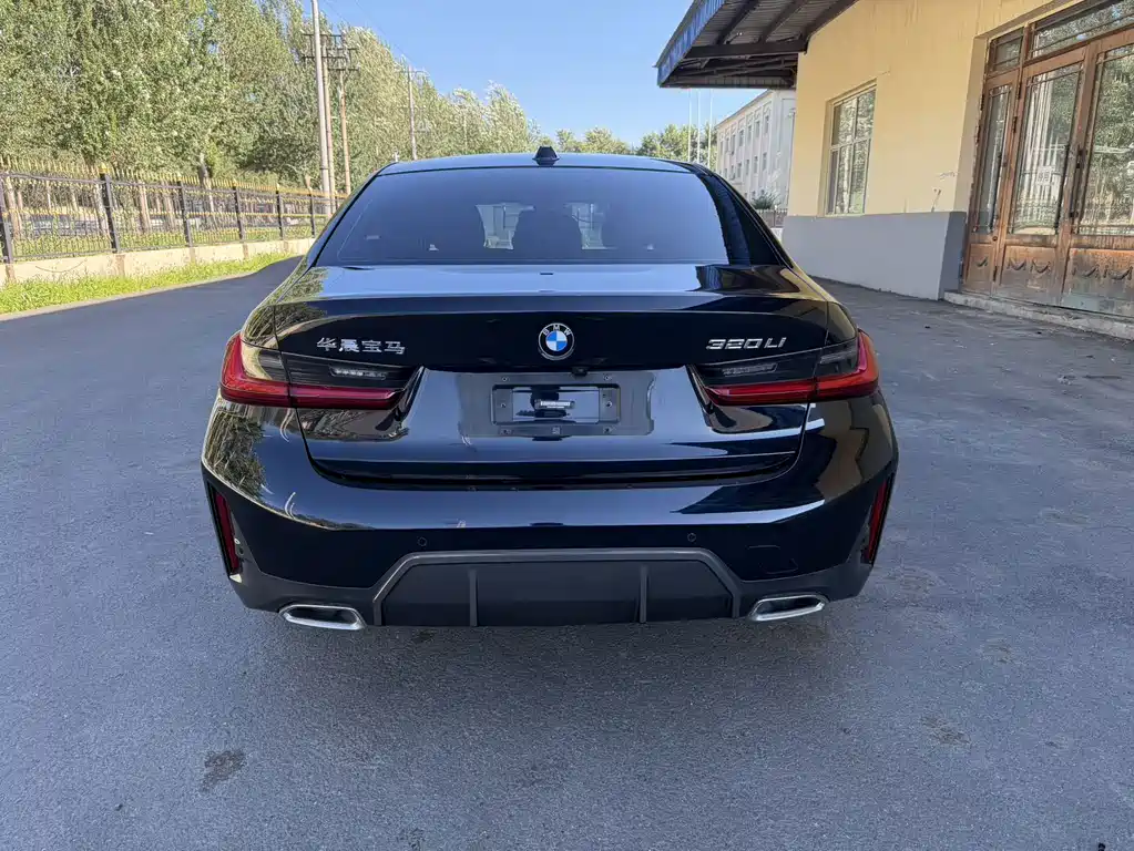 BMW 3 Series 2023