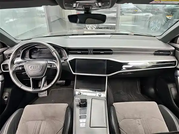 Audi A6L 2023