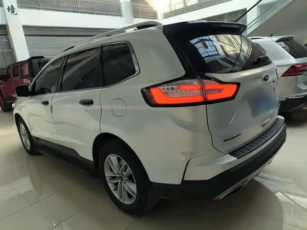 Ford Edge 2020
