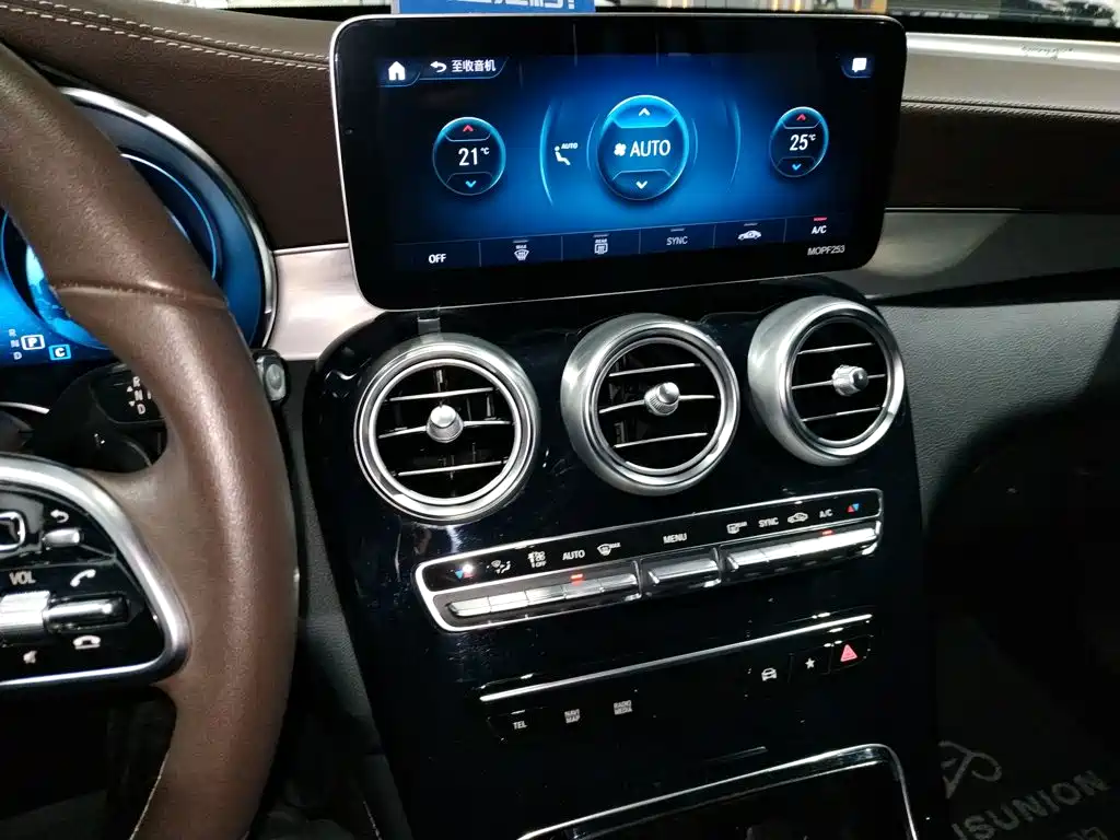 Mercedes-Benz GLC 2020 — фото 13