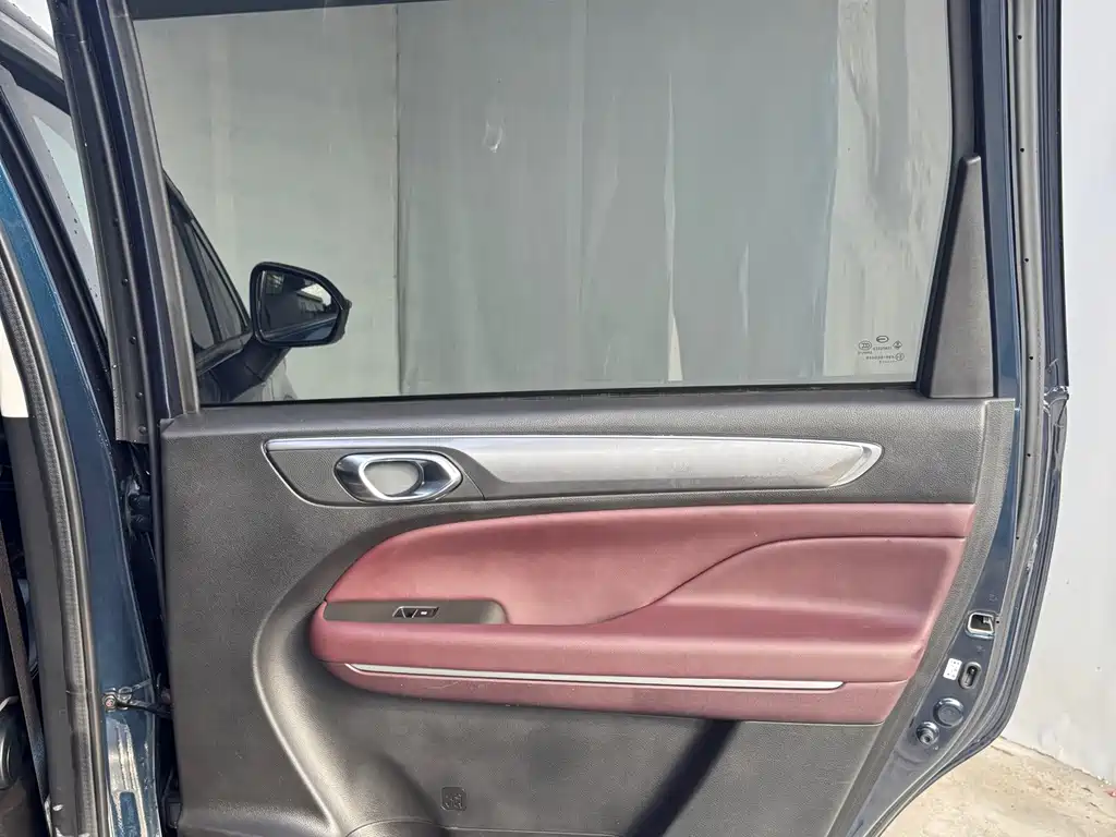 GAC Trumpchi M6 2022 — фото 33