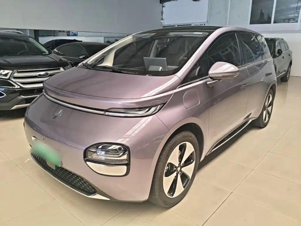 Baojun Yunduo 2023
