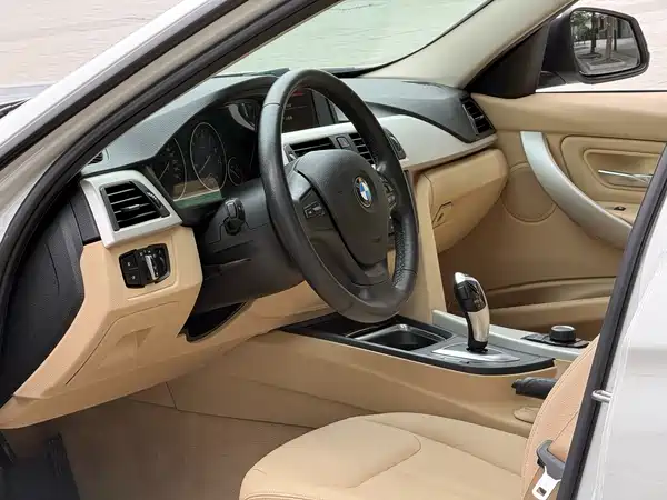 BMW 3 Series 2015