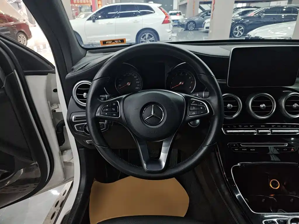 Mercedes-Benz GLC 2017