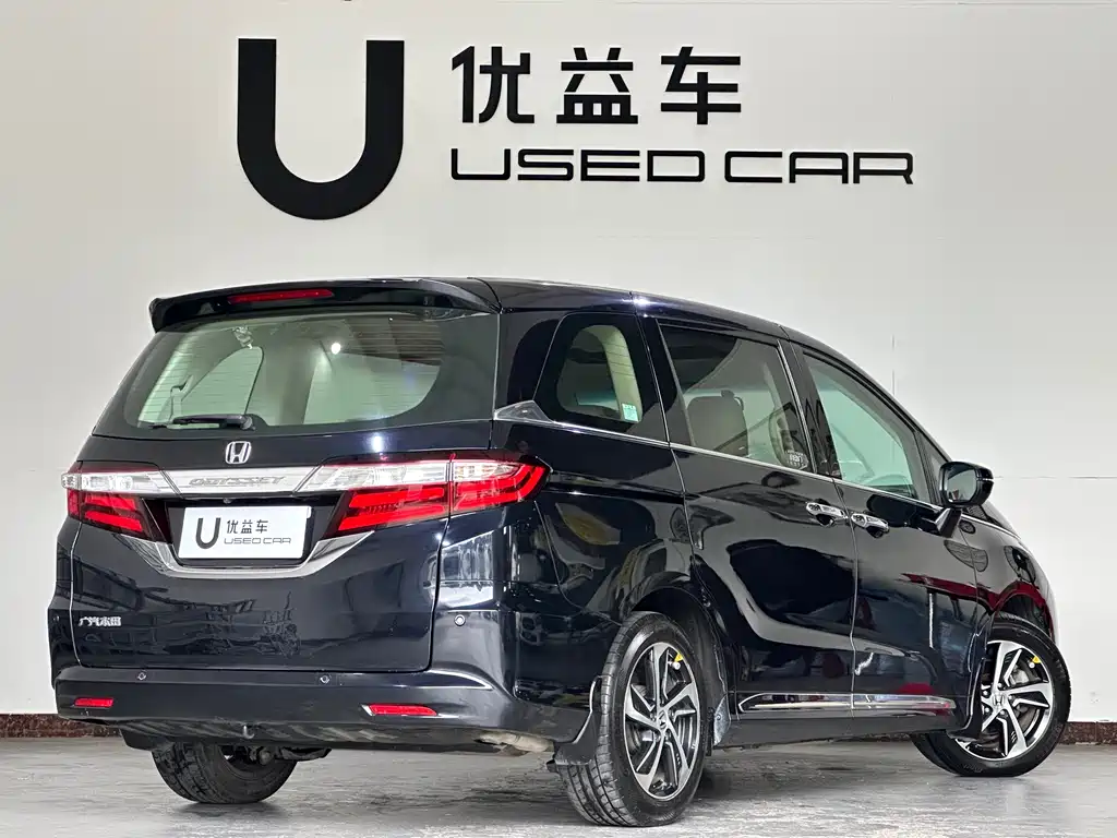 Honda Odyssey 2016 — фото 9