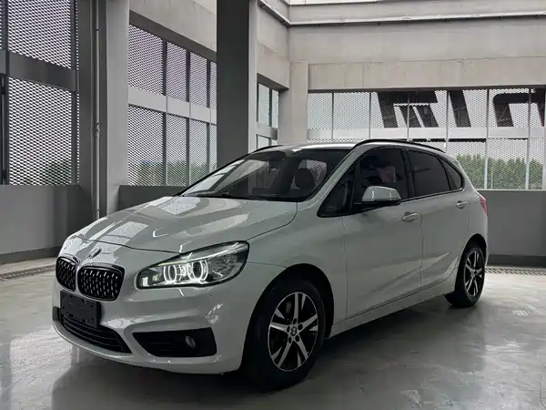 BMW 2 Series Station Wagon 2016