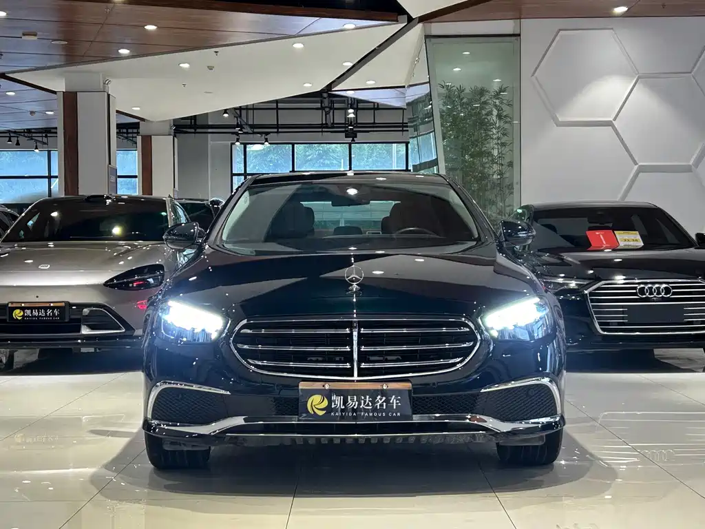 Mercedes-Benz E-Class 2024