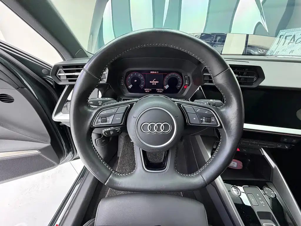 Audi A3 2022 — фото 10