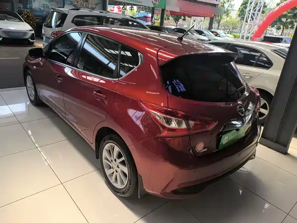 Nissan Tiida 2020